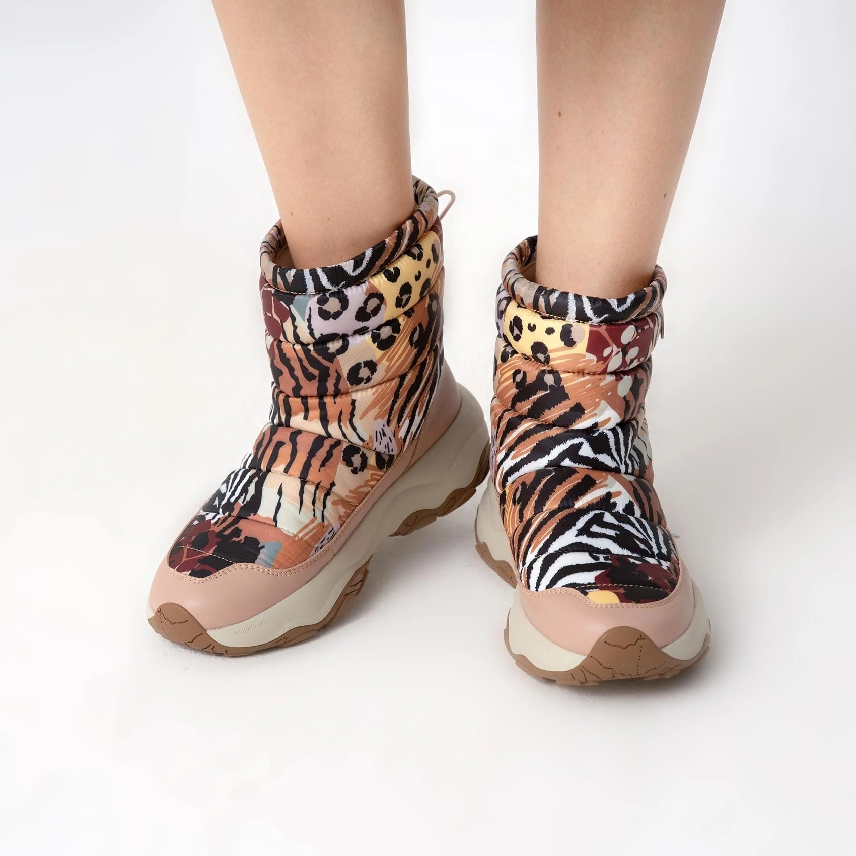 Wild Yellow Cazorla IV Women - Image 12