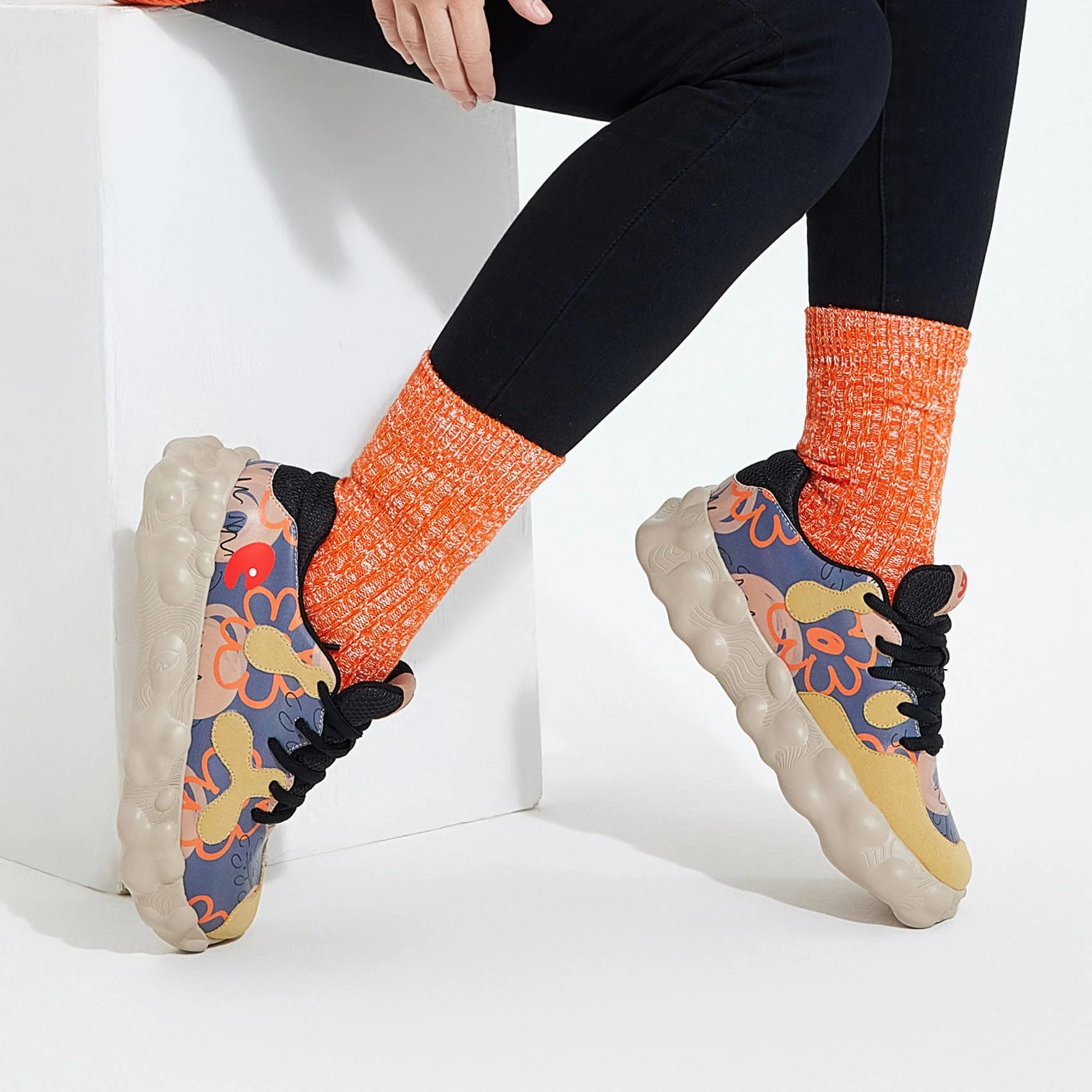 Floral Graffiti Figueras I Women - Image 12
