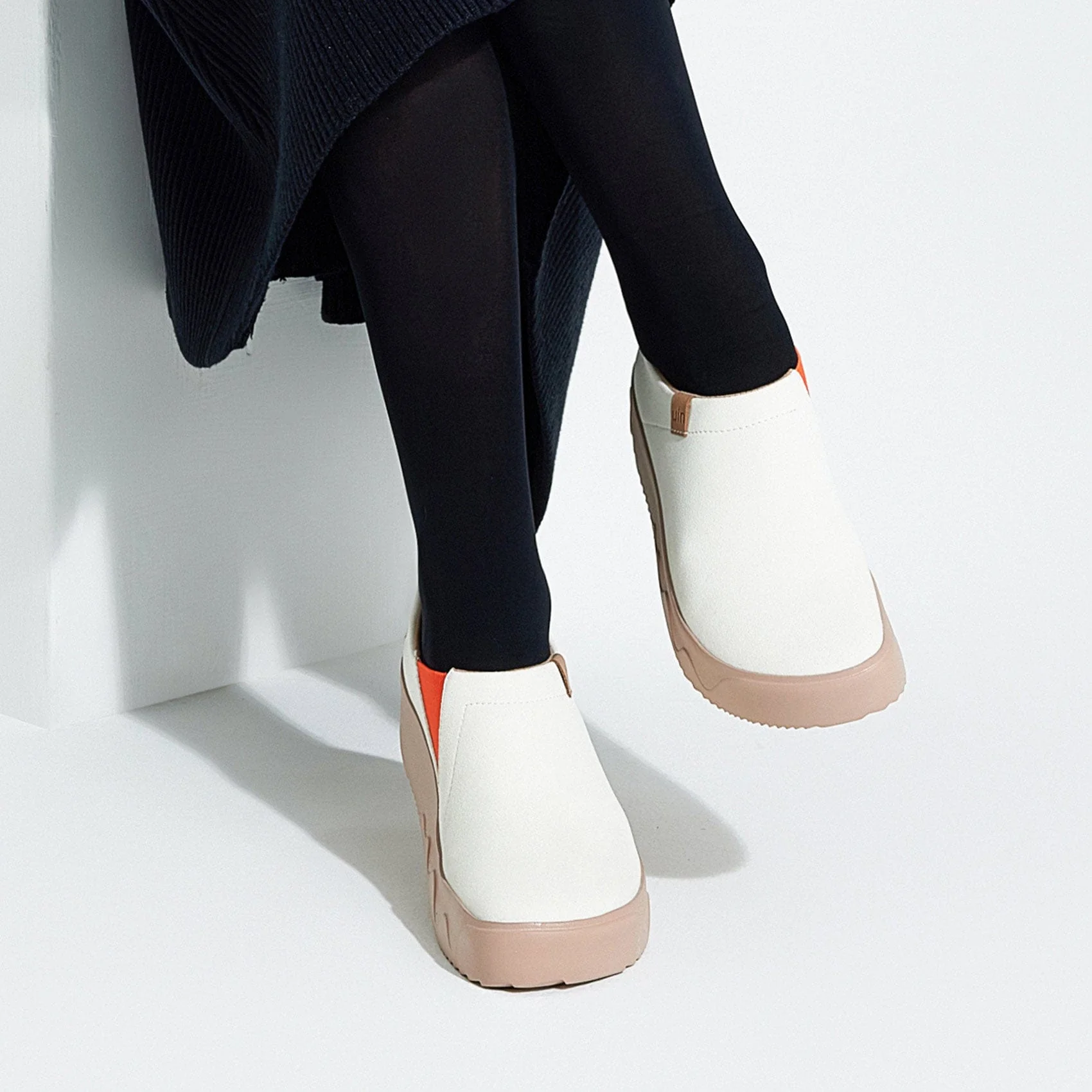 Heron White Toledo IX Women - Image 10