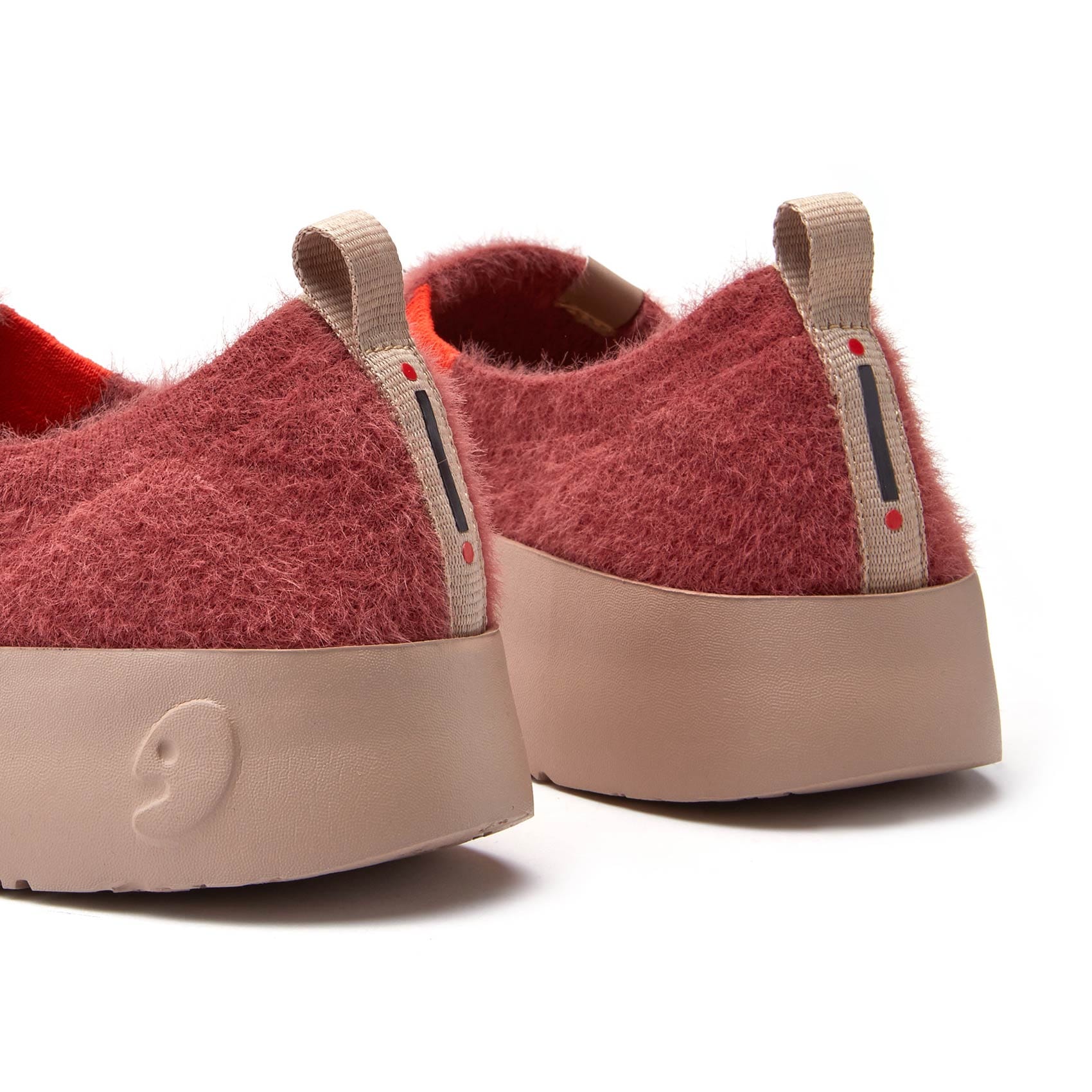 Mineral Red Toledo IX Women - Image 7