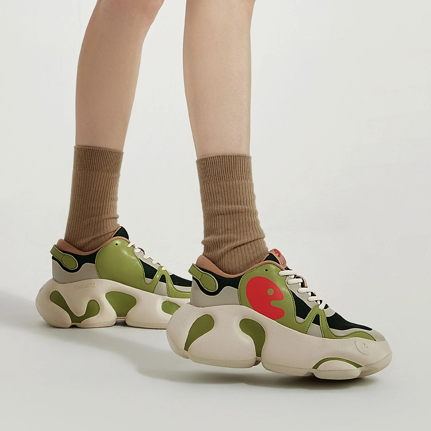 Oak Forest Zarautz II Women - Image 9