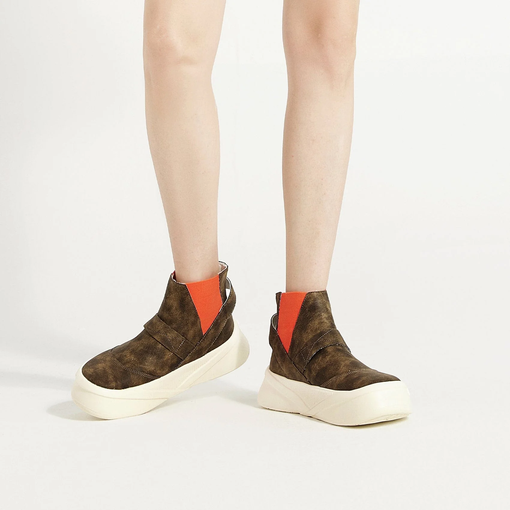 Dark Truffle Victoria III Women - Image 6
